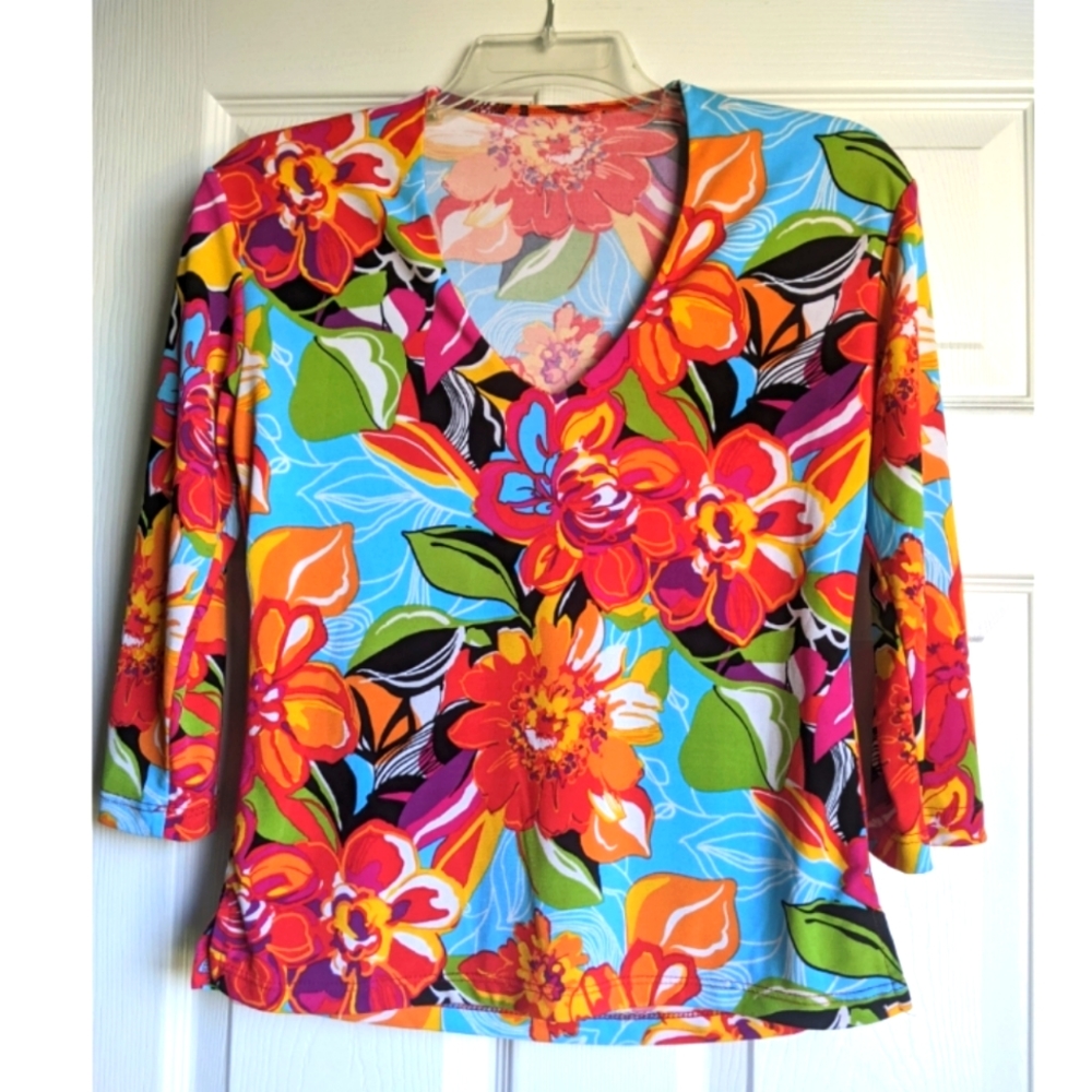 Floral print blouse V neck 3/4 sleeves